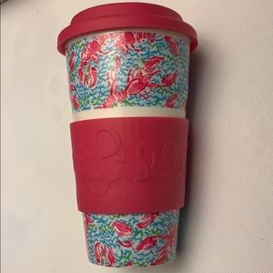 Lily coffee mug. Silicon top. Microwave/dishwasher